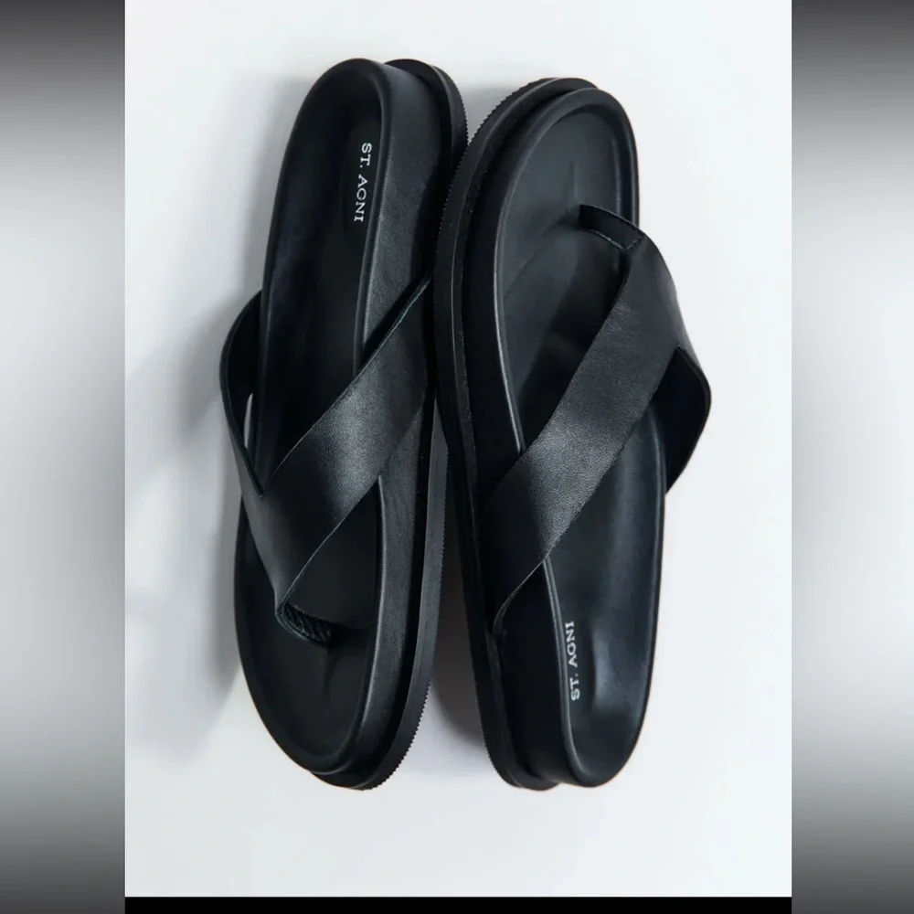 Beautiful Genuine Leather thong sandals